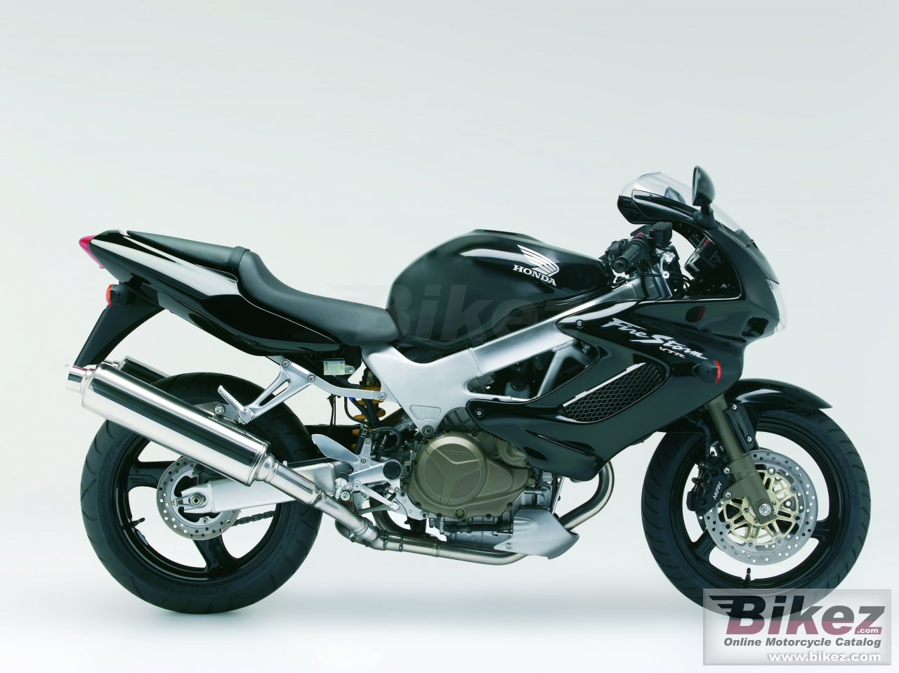 Big Honda vtr 1000 f firestorm picture and wallpaper from Bikez.com